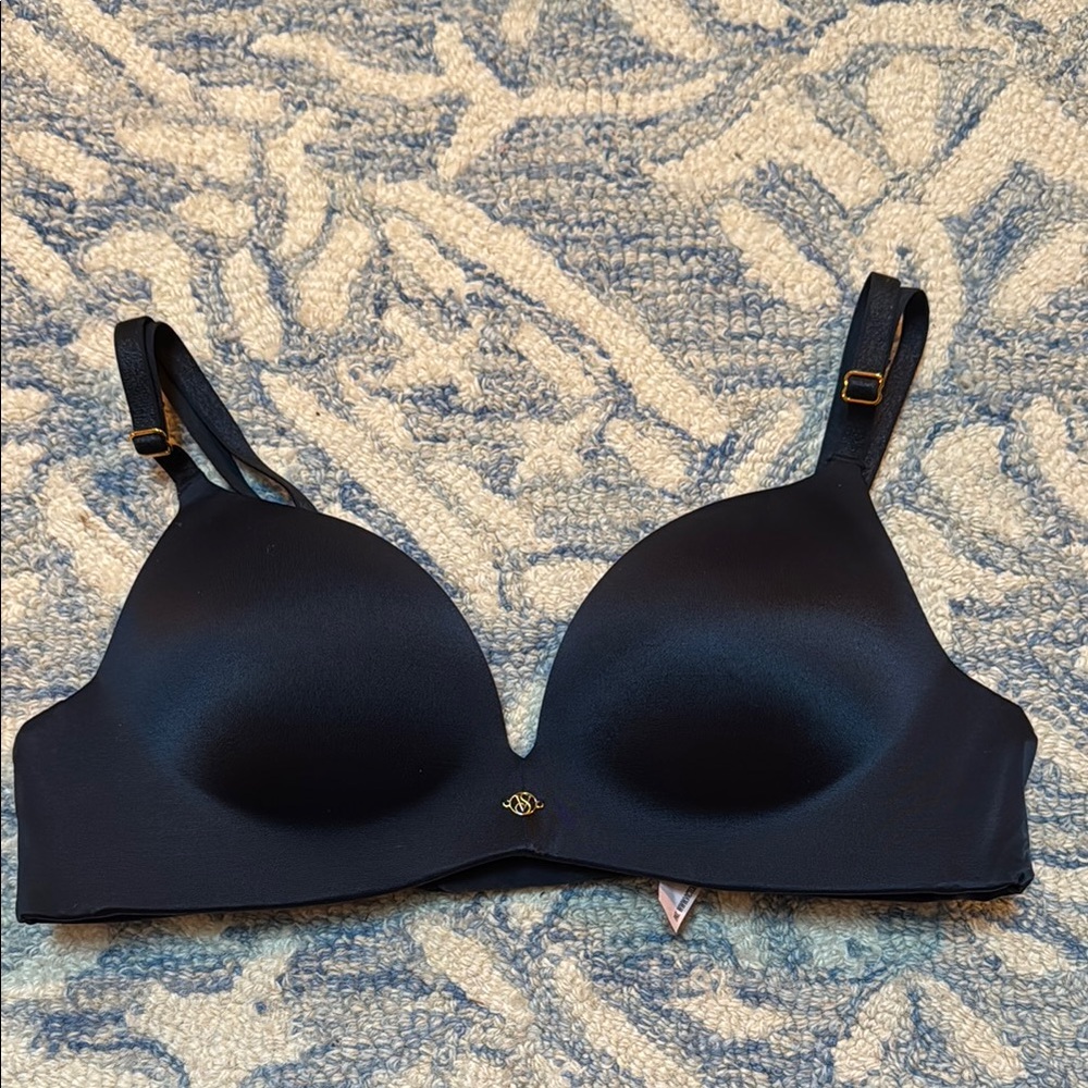 Victoria’s Secret So Obsessed Smooth Wireless Push-Up Bra